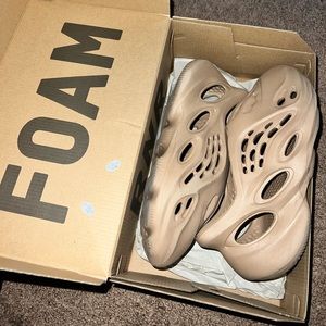 Yeezy Foam runner Ochre